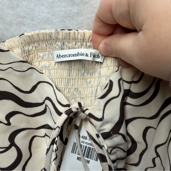 Abercrombie & Fitch Cream and Brown Abstract Tie-Front Cami - Picture 4 of 10